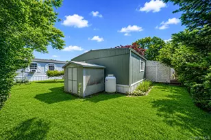 14 Buttercup Dr, Bohemia, NY 11716 - Photo 6