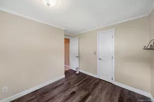 14 Buttercup Dr, Bohemia, NY 11716 - Photo 22