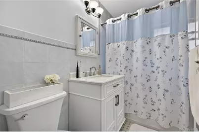 18U Madison Park Gardens #18U, Port Washington, NY 11050 - Photo 8