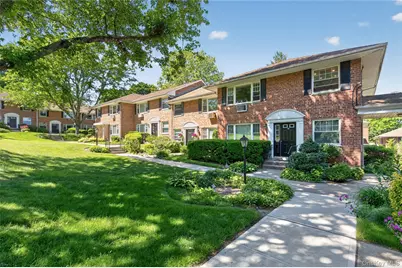 18U Madison Park Gardens #18U, Port Washington, NY 11050 - Photo 2