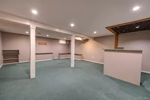 31 Pickwick Dr, Commack, NY 11725 - Photo 26
