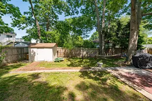 69 Bedford Ave, Mastic, NY 11950 - Photo 20