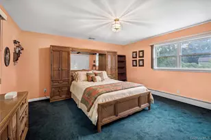 37 Dogwood Hollow Ln, Miller Place, NY 11764 - Photo 10