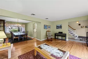 37 Dogwood Hollow Ln, Miller Place, NY 11764 - Photo 4