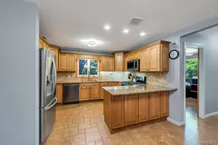 34 Windus Dr, Shirley, NY 11967 - Photo 10