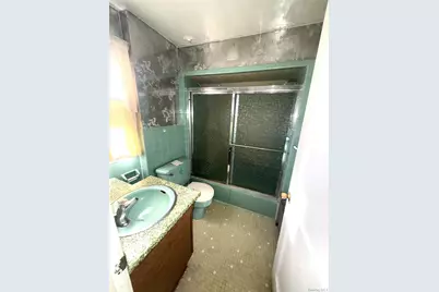 41 Stewart Street, Floral Park, NY 11001 - Photo 14