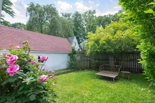 7 Garden Pl, Pelham, NY 10803 - Photo 20