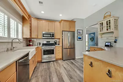 519 Highland Court, Moriches, NY 11955 - Photo 12