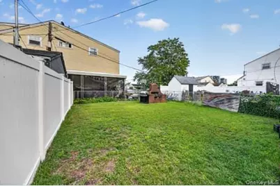 13005 142nd Street, Jamaica, NY 11436 - Photo 4
