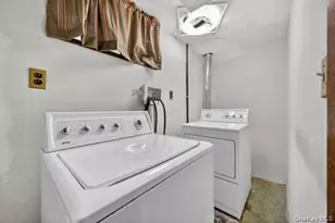 130-05 142nd St, Jamaica, NY 11436 - Photo 12