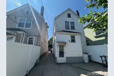 62-53 80th Road, Glendale, NY 11385 - Photo 2