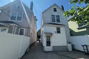 62-53 80th Rd, Glendale, NY 11385 - Photo 2