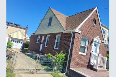 41 Nassau Boulevard, West Hempstead, NY 11552 - Photo 2