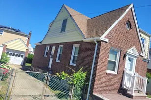41 Nassau Blvd, West Hempstead, NY 11552 - Photo 2