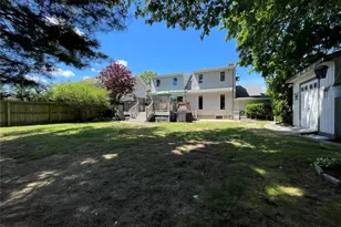 41 Birchfield Ave, Babylon, NY 11702 - Photo 30