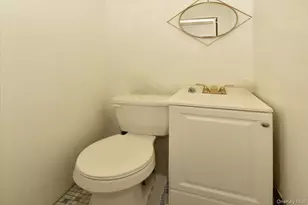 176-17 127th Ave, Jamaica, NY 11434 - Photo 8