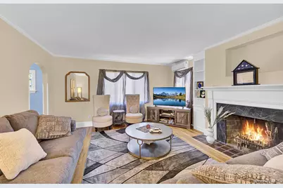 64 E Roe Boulevard, Patchogue, NY 11772 - Photo 10