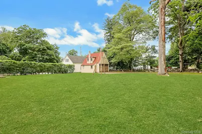 89 The Esplanade, New Rochelle, NY 10804 - Photo 4