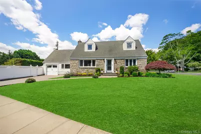 1864 Jane Street, Wantagh, NY 11793 - Photo 2