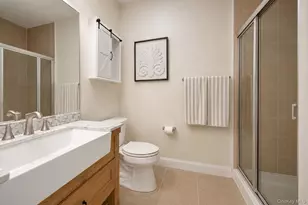 105 O'Keefe Ct, Oakdale, NY 11769 - Photo 10