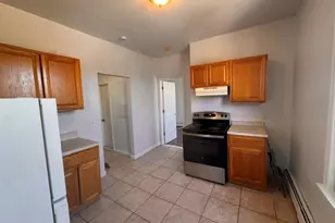 97 Waverly St, Yonkers, NY 10701 - Photo 2