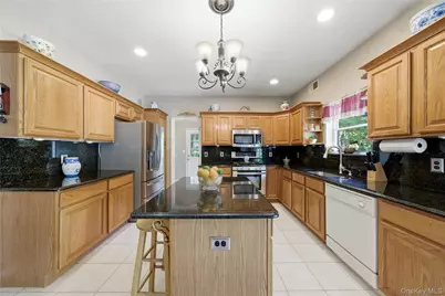 9 Ridgefield Drive, Shoreham, NY 11786 - Photo 20