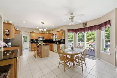 9 Ridgefield Drive, Shoreham, NY 11786 - Photo 14