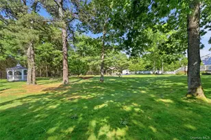 9 Ridgefield Dr, Shoreham, NY 11786 - Photo 44