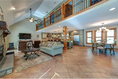 130 N Country Road, Shoreham, NY 11786 - Photo 4