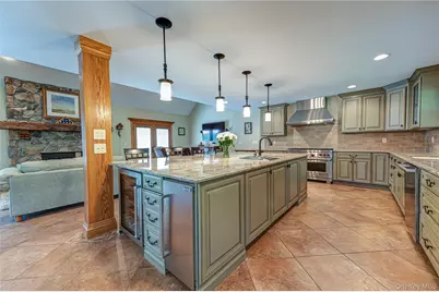 130 N Country Road, Shoreham, NY 11786 - Photo 2