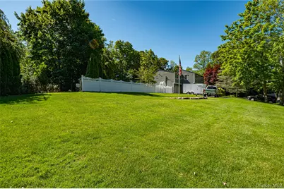 130 N Country Road, Shoreham, NY 11786 - Photo 26