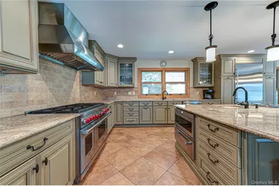 130 N Country Road, Shoreham, NY 11786 - Photo 6