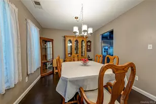 409 Elton Ct E, Saint James, NY 11780 - Photo 6
