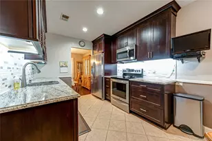 409 Elton Ct E, Saint James, NY 11780 - Photo 4