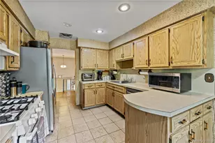 29 Sunny Ridge Rd, Spring Valley, NY 10977 - Photo 14