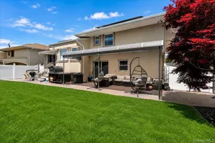 648 Diane Pl, Woodmere, NY 11581 - Photo 20