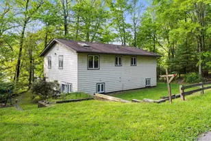 16 Fairway Dr, Highland Lake, NY 12743 - Photo 10