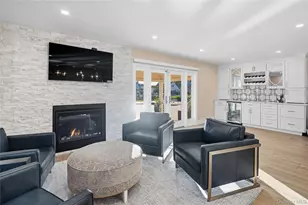 106 Anchorage Dr, West Islip, NY 11795 - Photo 22