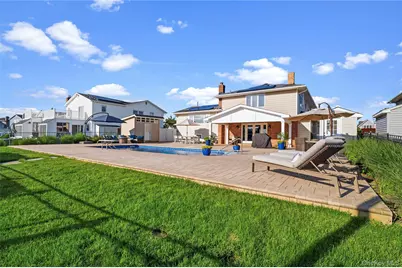 106 Anchorage Drive, West Islip, NY 11795 - Photo 10