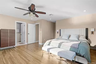 106 Anchorage Dr, West Islip, NY 11795 - Photo 28