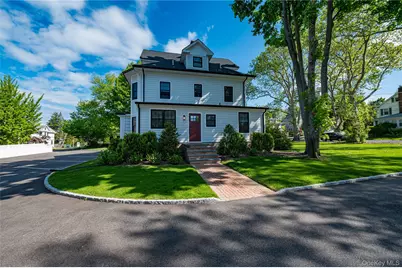 34 Dewey Street, Huntington, NY 11743 - Photo 8