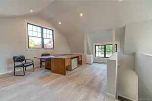 34 Dewey St, Huntington, NY 11743 - Photo 32