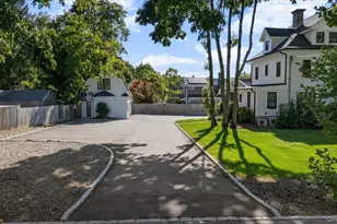 34 Dewey St, Huntington, NY 11743 - Photo 38