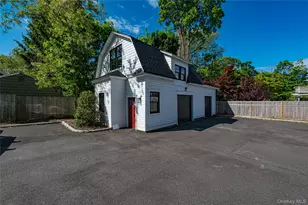 34 Dewey St, Huntington, NY 11743 - Photo 36