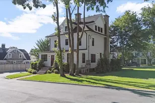 34 Dewey St, Huntington, NY 11743 - Photo 4