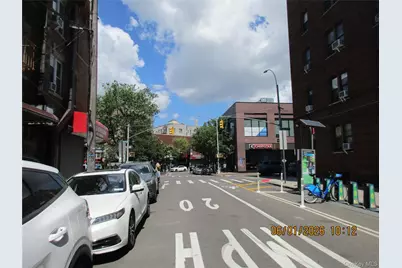 40-05 Ithaca Street #4M, Elmhurst, NY 11373 - Photo 2