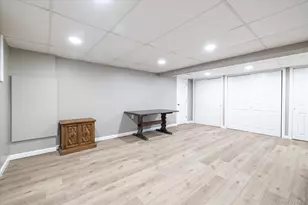 60 Atkinson Rd, Rockville Centre, NY 11570 - Photo 24