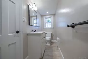 60 Atkinson Rd, Rockville Centre, NY 11570 - Photo 14