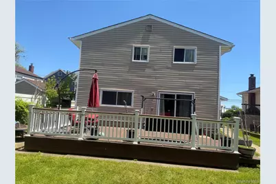 784 S Ocean Avenue, Freeport, NY 11520 - Photo 2