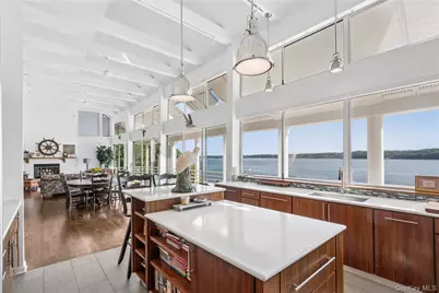 47 Laurel Cove Road, Syosset, NY 11771 - Photo 14